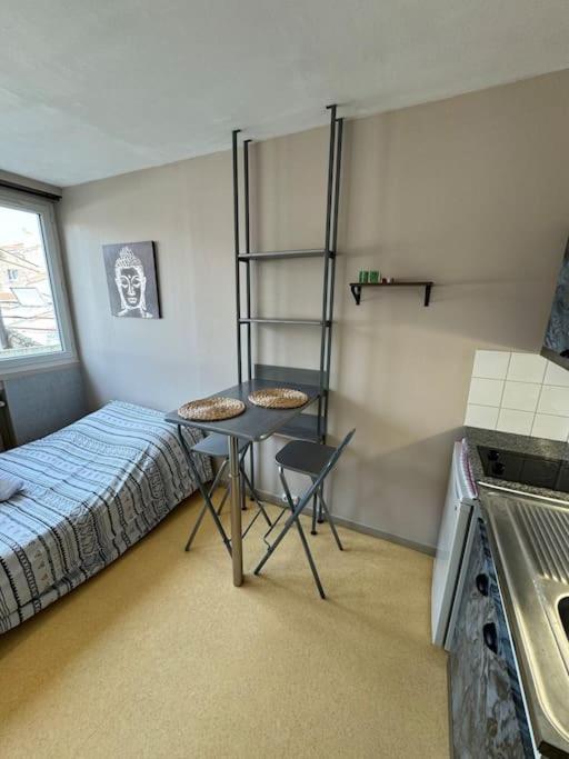Appartement Au Centre De Valence Studio 5 Buitenkant foto