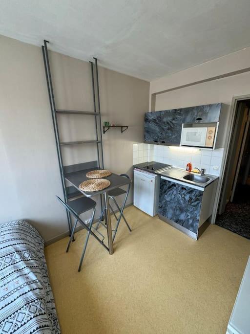 Appartement Au Centre De Valence Studio 5 Buitenkant foto